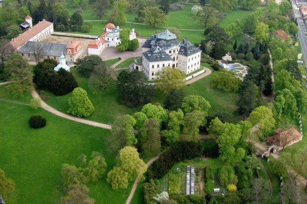 Zámek Karlova Koruna, Chlumec nad Cidlinou