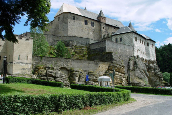 Hrad Kost
